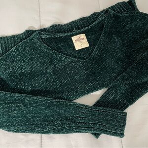MAKE AN OFFER💚Hollister Chenille Sweater
